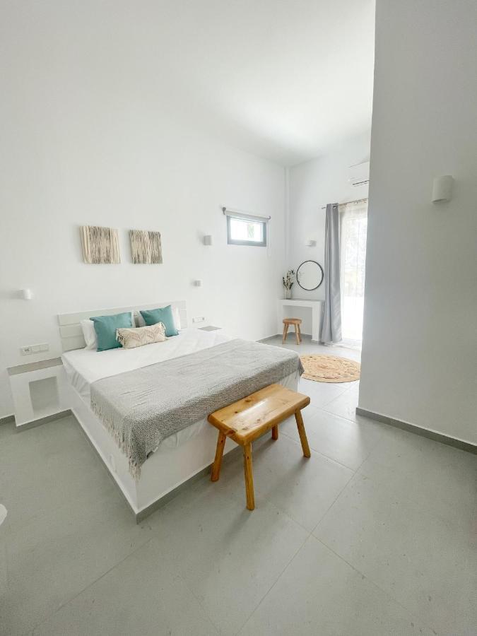 Kirki Rooms By The Sea Páros 외부 사진